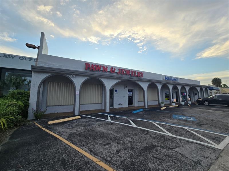 Splendid Commercial Building